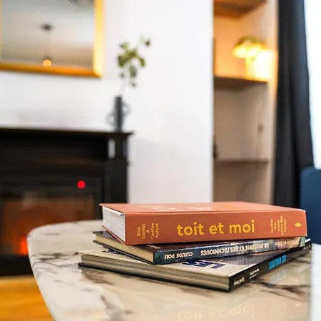 La Cour Des Senteurs / F2 Chateau De Apartamento Versalhes