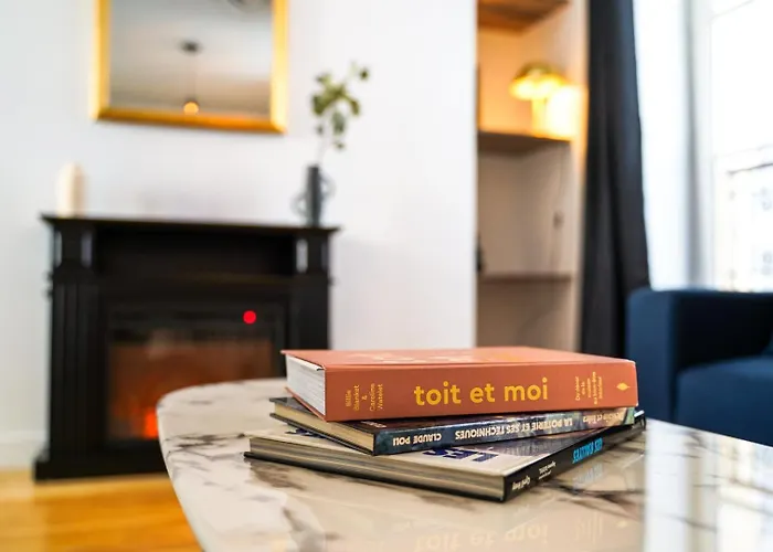 La Cour Des Senteurs / F2 Chateau De Apartamento Versalles